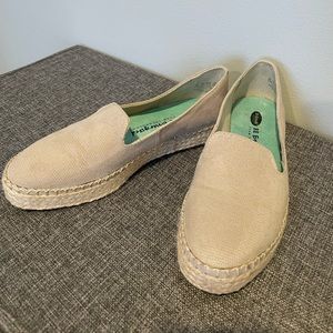 Dr. Scholl’s, Flat espadrilles,